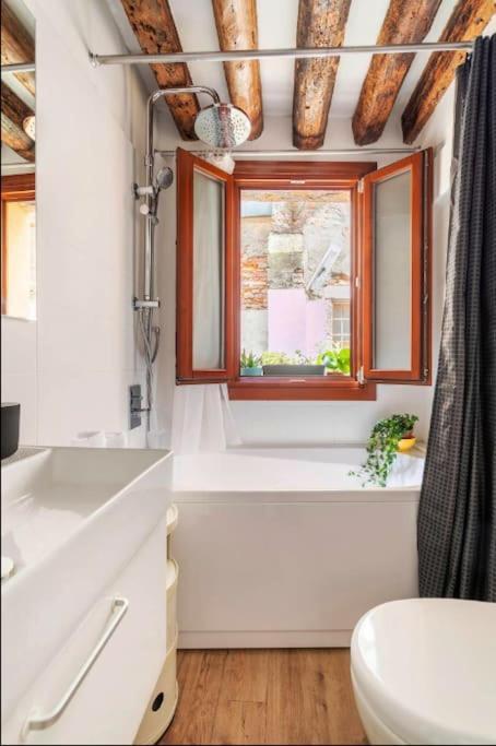 Ferienhaus Ca 3 Leoni - Romantic House In The Heart Of Venedig